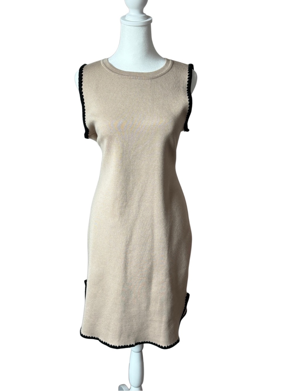 NWOT Magaschoni Sleeveless Knit Midi Dress Beige Black Trim Medium